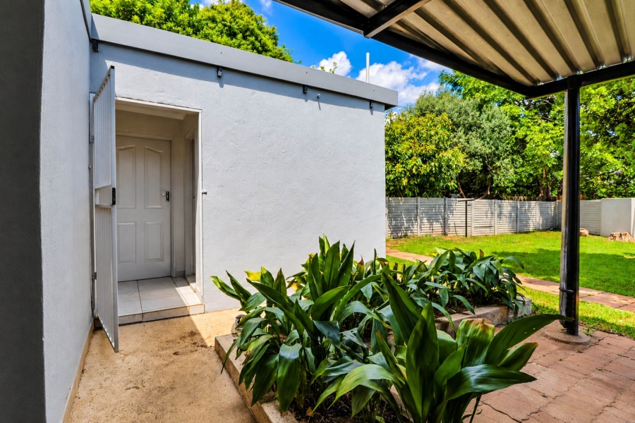 5 Bedroom Property for Sale in Wierda Park Gauteng
