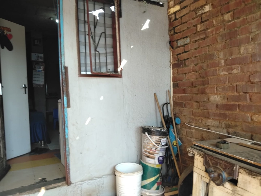  Bedroom Property for Sale in Roodepoort West Gauteng