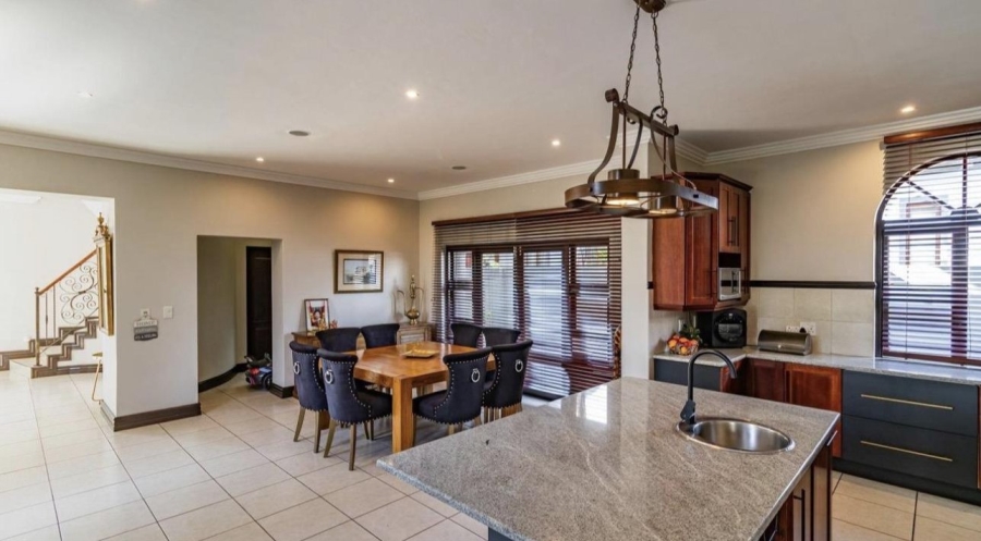 4 Bedroom Property for Sale in Blue Valley Golf Estate Gauteng