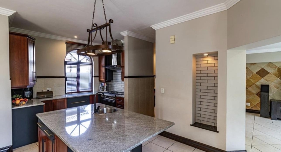 4 Bedroom Property for Sale in Blue Valley Golf Estate Gauteng
