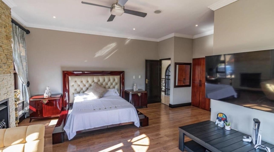 4 Bedroom Property for Sale in Blue Valley Golf Estate Gauteng