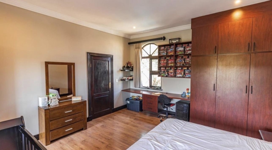 4 Bedroom Property for Sale in Blue Valley Golf Estate Gauteng