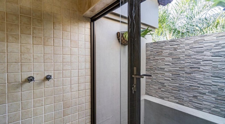 4 Bedroom Property for Sale in Blue Valley Golf Estate Gauteng
