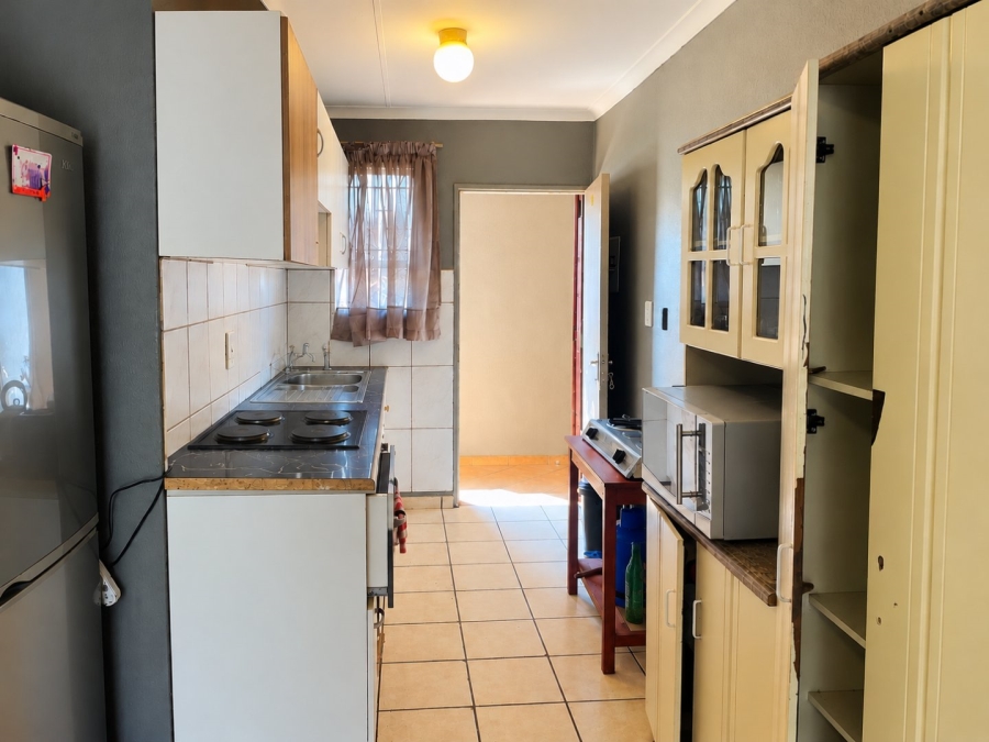 2 Bedroom Property for Sale in Kempton Park Central Gauteng