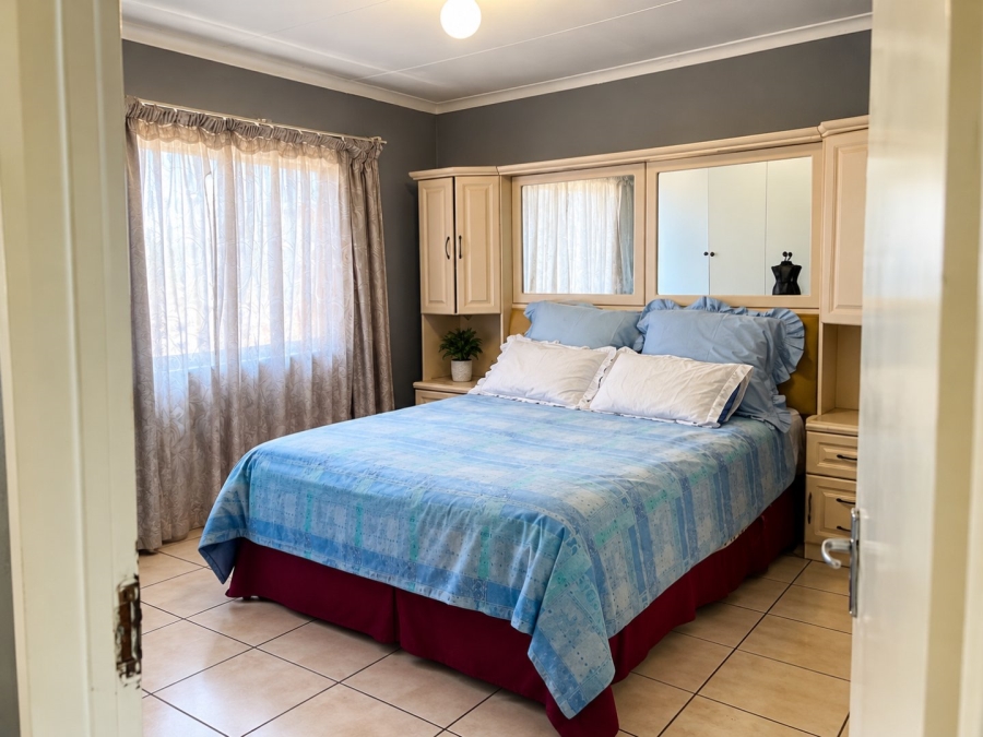 2 Bedroom Property for Sale in Kempton Park Central Gauteng