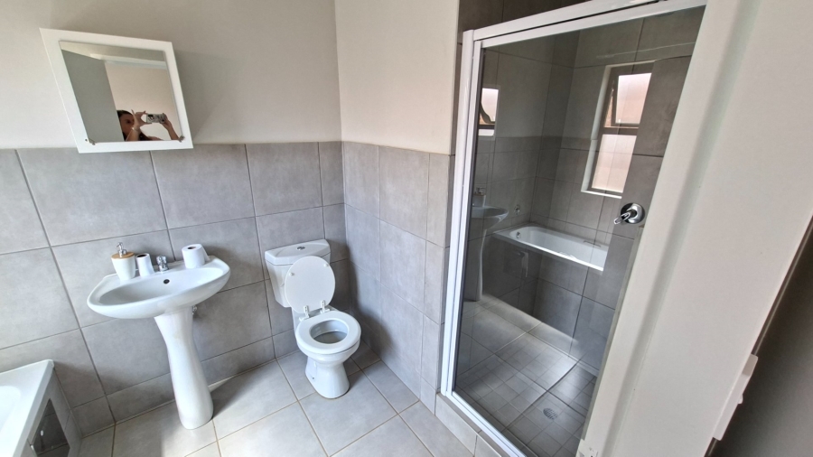 4 Bedroom Property for Sale in Equestria Gauteng