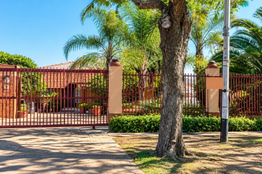 4 Bedroom Property for Sale in Pretoria West Gauteng