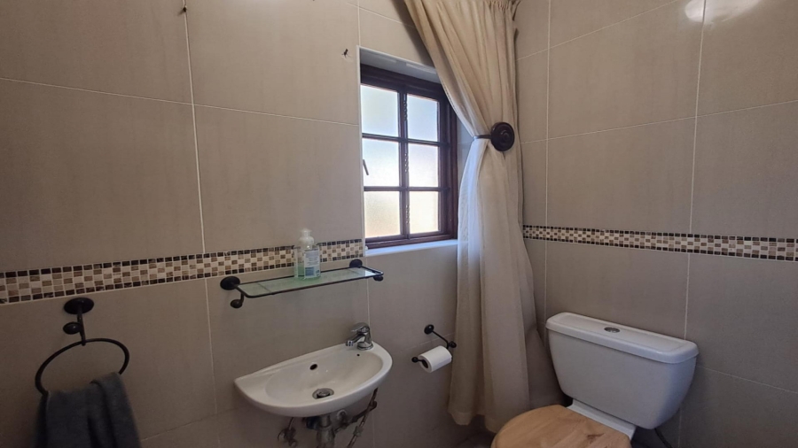 3 Bedroom Property for Sale in Noordwyk Gauteng