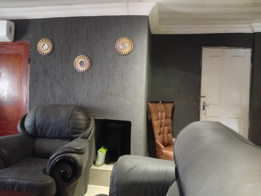  Bedroom Property for Sale in Mamelodi West Gauteng