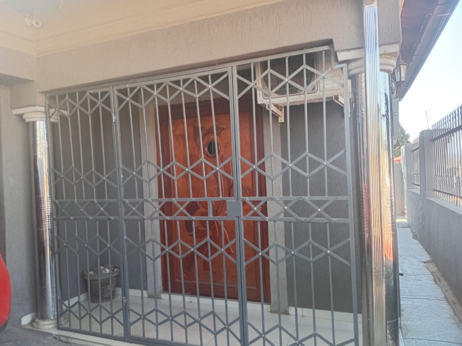  Bedroom Property for Sale in Mamelodi West Gauteng