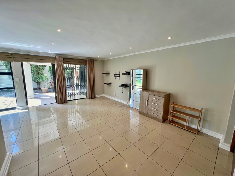 2 Bedroom Property for Sale in Melrose Gauteng