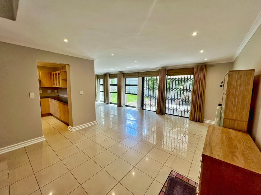 2 Bedroom Property for Sale in Melrose Gauteng