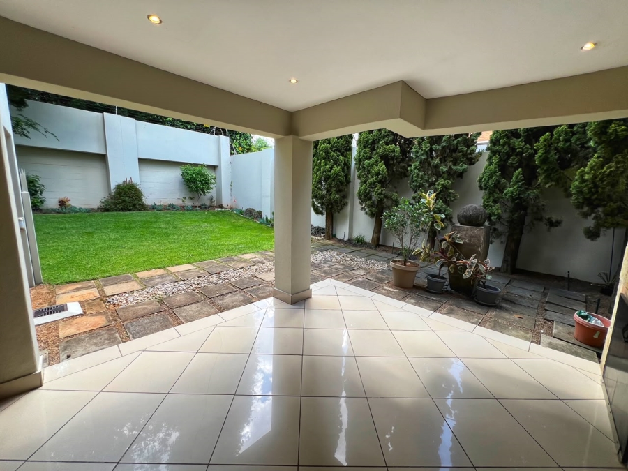 2 Bedroom Property for Sale in Melrose Gauteng