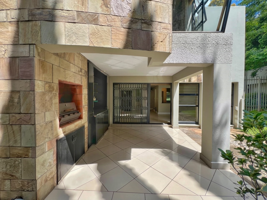 2 Bedroom Property for Sale in Melrose Gauteng