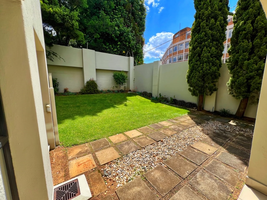 2 Bedroom Property for Sale in Melrose Gauteng