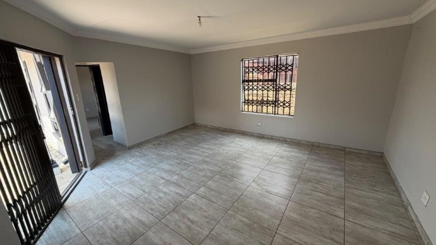 2 Bedroom Property for Sale in Soshanguve WW Gauteng
