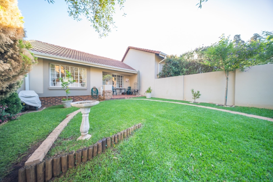 1 Bedroom Property for Sale in Modderfontein Gauteng