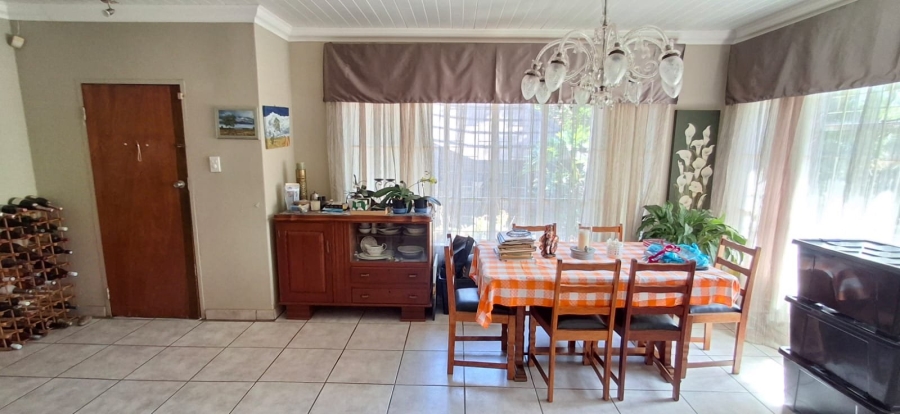 4 Bedroom Property for Sale in Kwaggasrand Gauteng