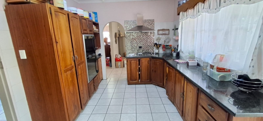 4 Bedroom Property for Sale in Kwaggasrand Gauteng