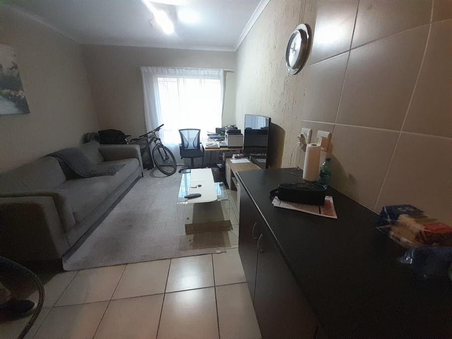 2 Bedroom Property for Sale in Ormonde View Gauteng