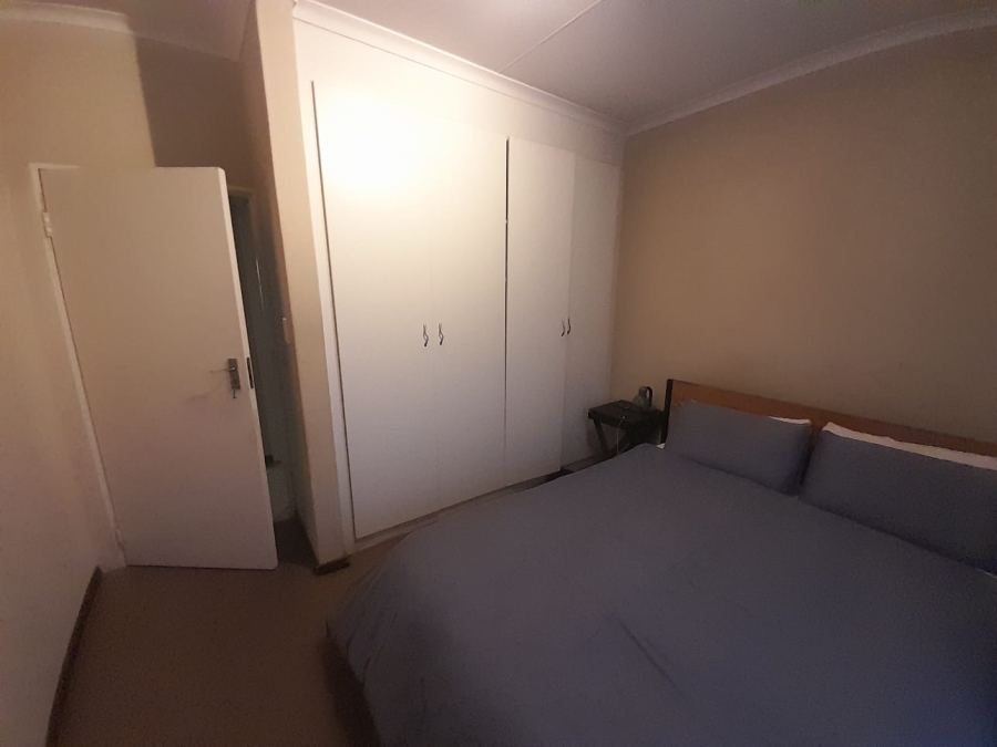 2 Bedroom Property for Sale in Ormonde View Gauteng