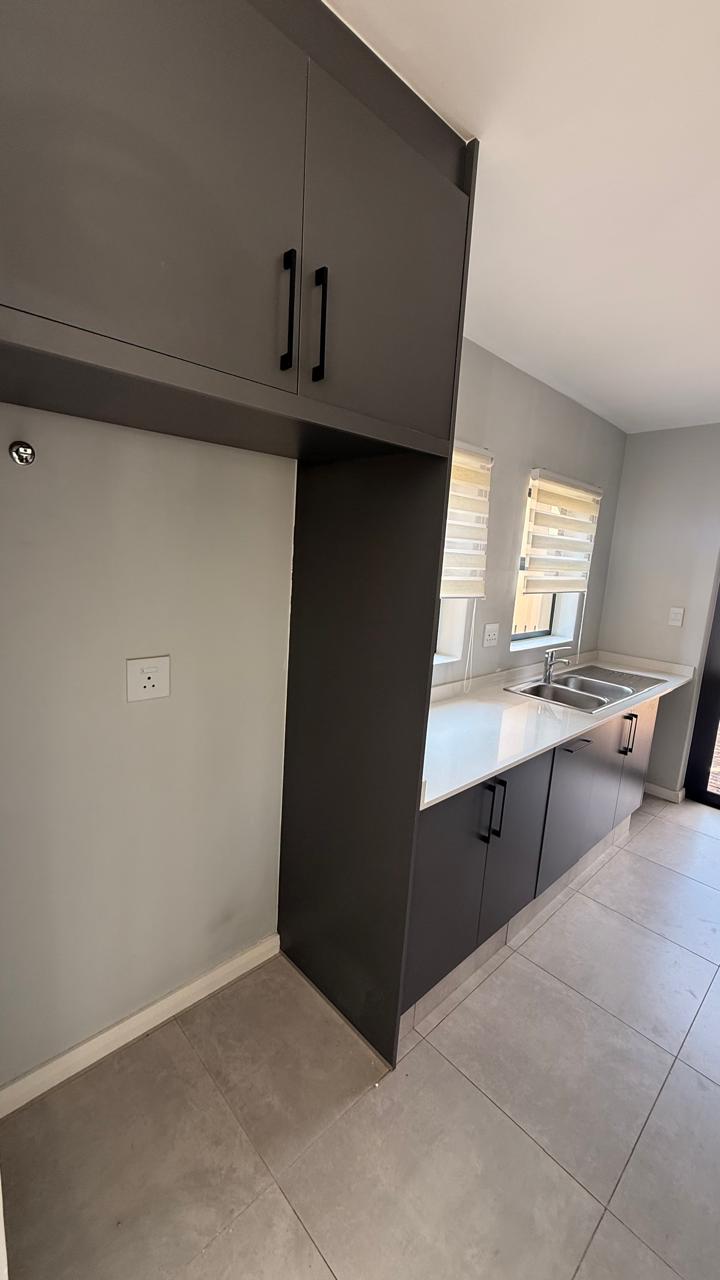 To Let 3 Bedroom Property for Rent in Avianto Estates Gauteng