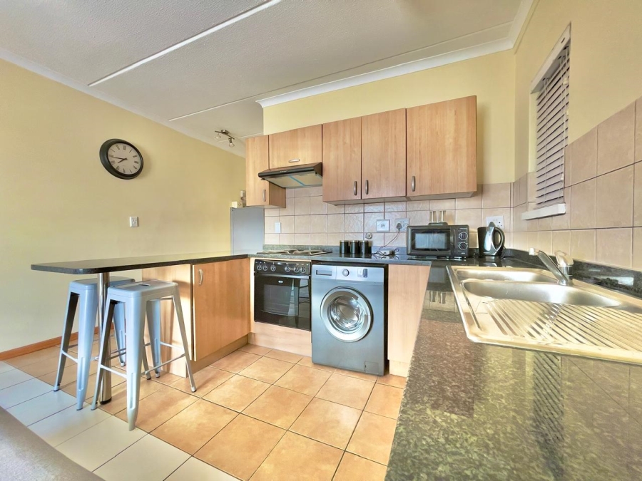 To Let 2 Bedroom Property for Rent in Noordwyk Gauteng