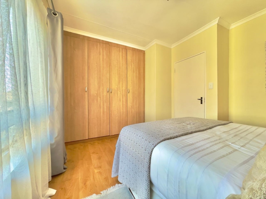To Let 2 Bedroom Property for Rent in Noordwyk Gauteng