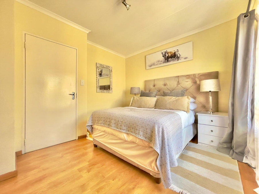 To Let 2 Bedroom Property for Rent in Noordwyk Gauteng