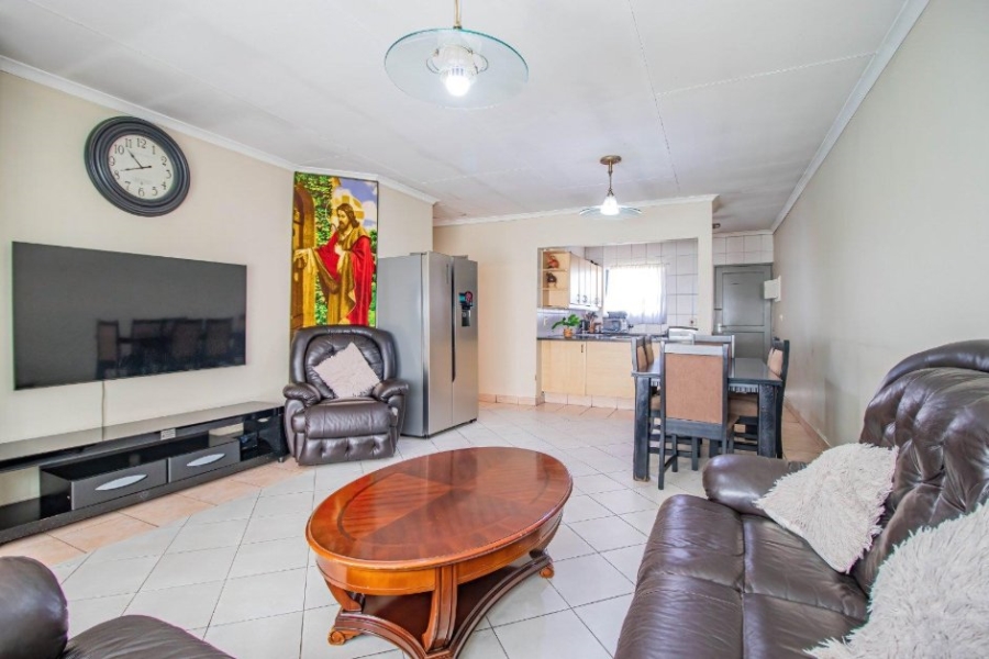 2 Bedroom Property for Sale in Bedfordview Gauteng