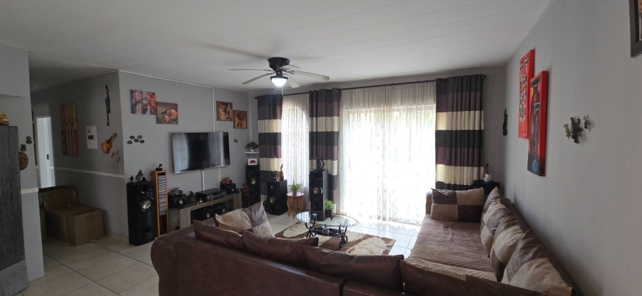 2 Bedroom Property for Sale in South Crest Gauteng
