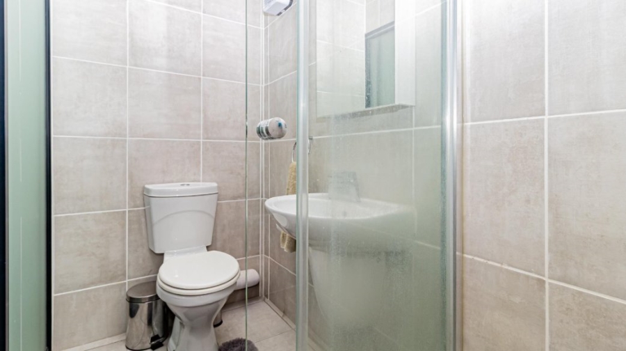 2 Bedroom Property for Sale in Linbro Park Gauteng