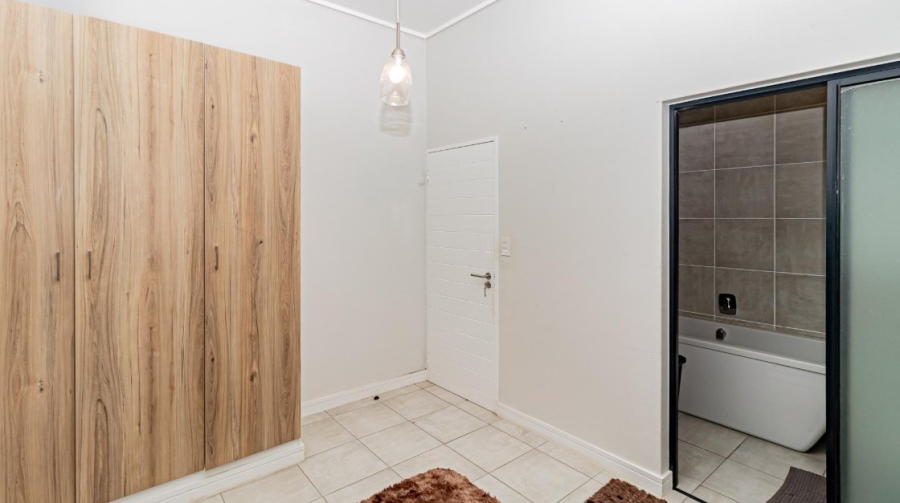 2 Bedroom Property for Sale in Linbro Park Gauteng