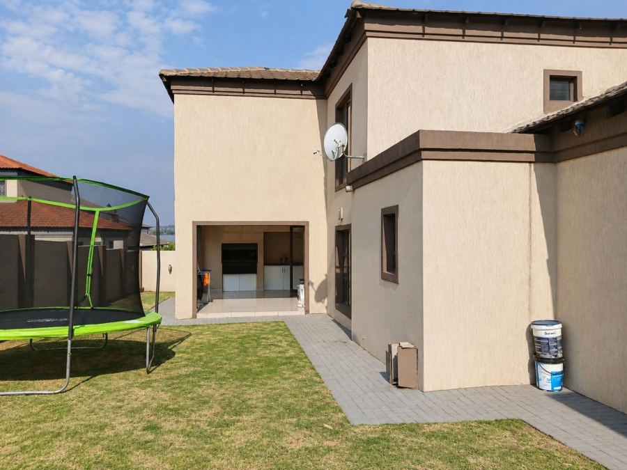 3 Bedroom Property for Sale in Blue Valley Golf Estate Gauteng