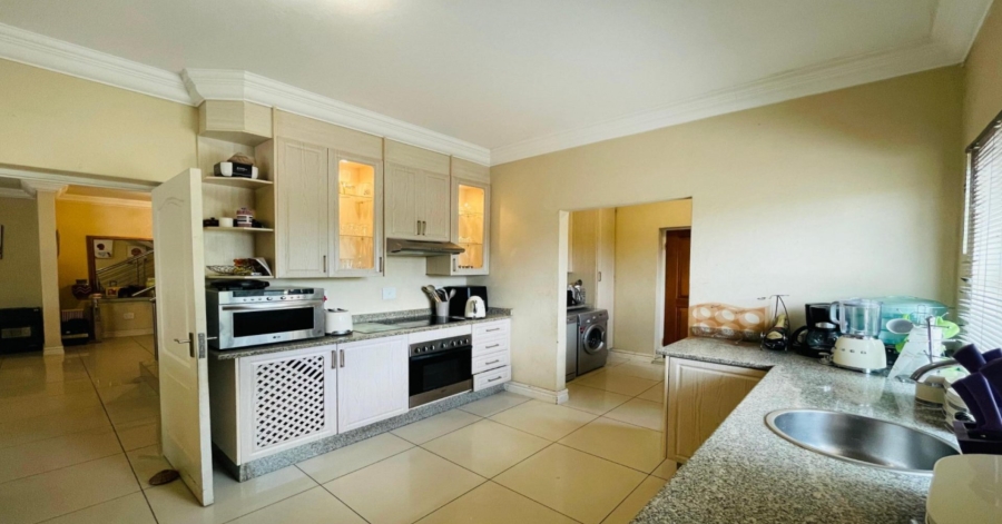 4 Bedroom Property for Sale in Crescent Wood Country Estate Gauteng