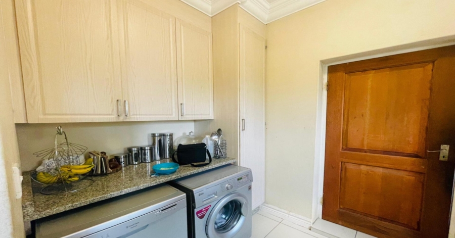 4 Bedroom Property for Sale in Crescent Wood Country Estate Gauteng