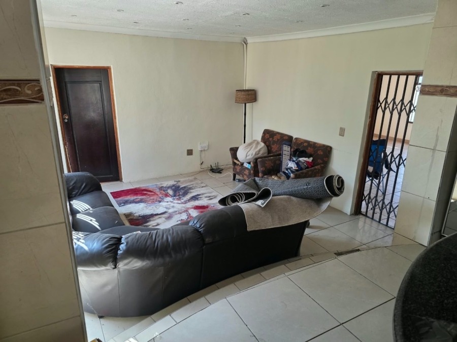 5 Bedroom Property for Sale in Kwaggasrand Gauteng