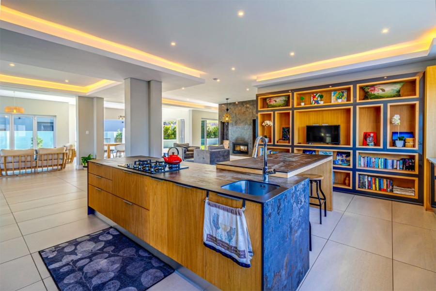 4 Bedroom Property for Sale in Waterfall Country Estate Gauteng
