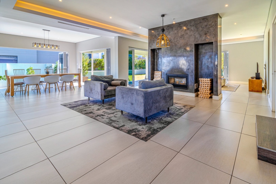 4 Bedroom Property for Sale in Waterfall Country Estate Gauteng