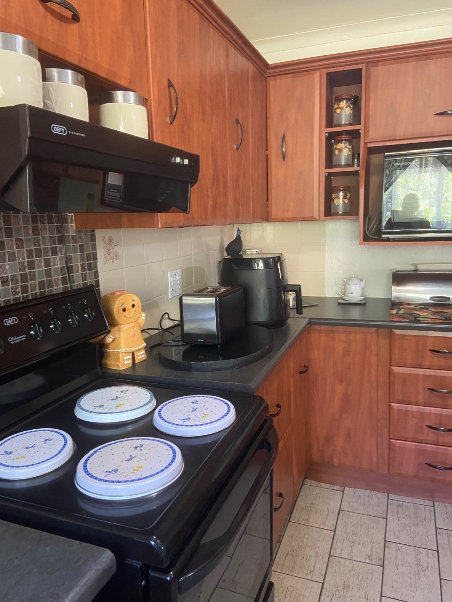 3 Bedroom Property for Sale in Illiondale Gauteng