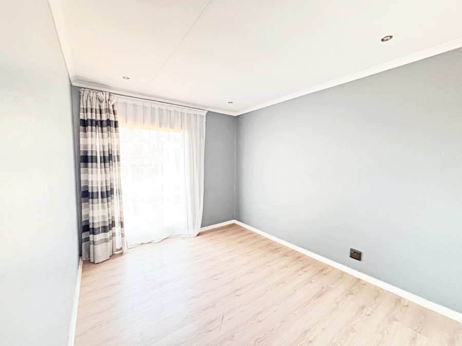 3 Bedroom Property for Sale in Wierda Park Gauteng