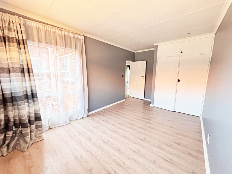 3 Bedroom Property for Sale in Wierda Park Gauteng