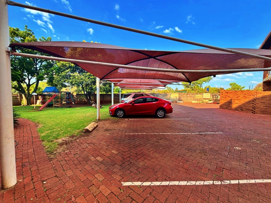 3 Bedroom Property for Sale in Wierda Park Gauteng
