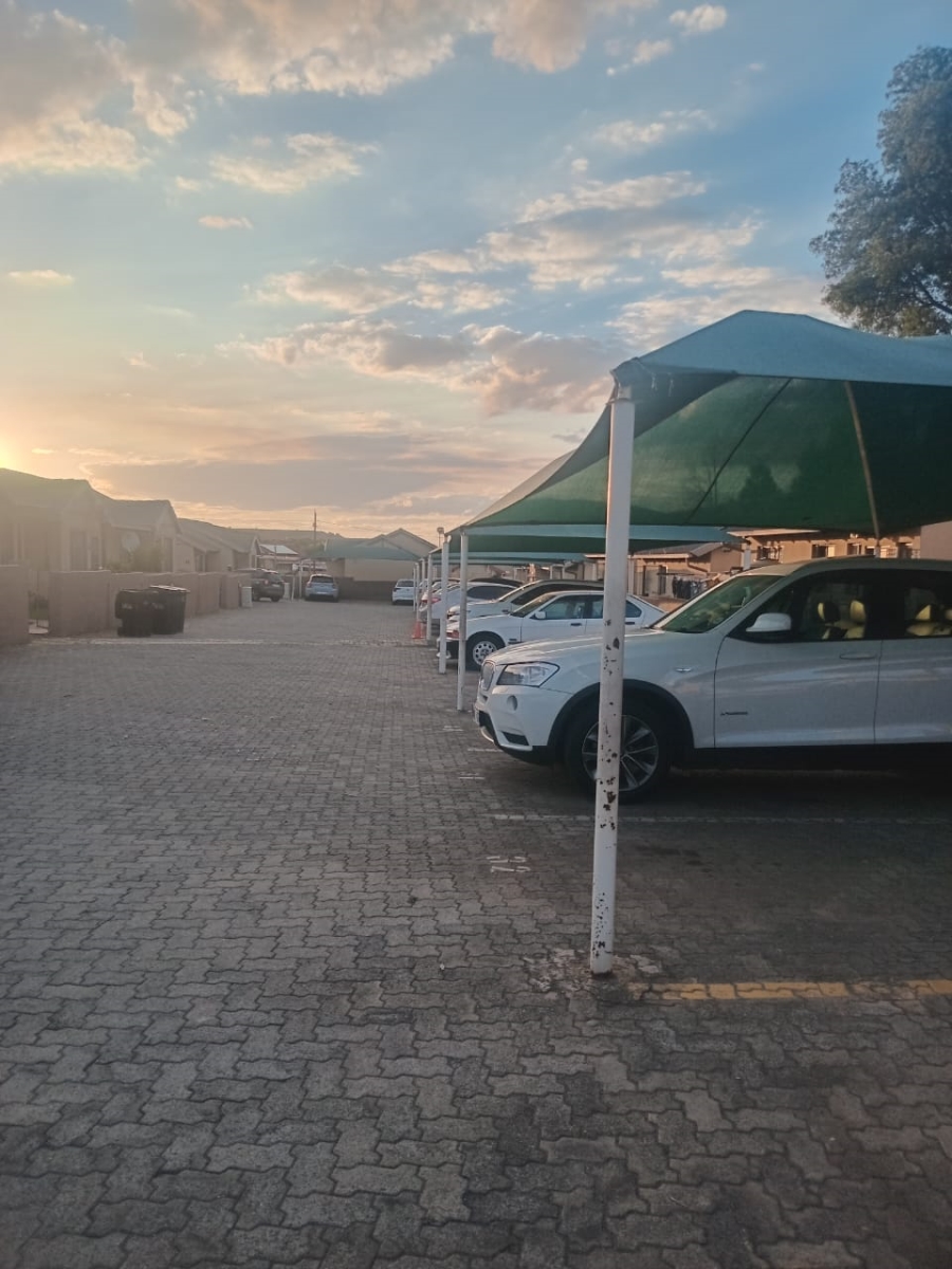To Let 3 Bedroom Property for Rent in Evans Park Gauteng
