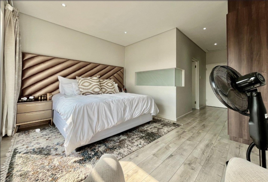  Bedroom Property for Sale in Crowthorne AH Gauteng