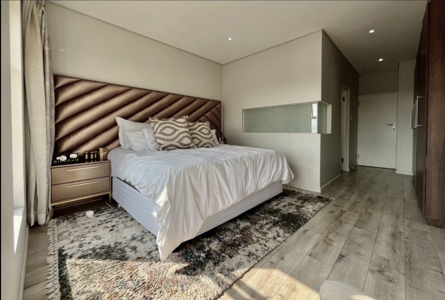  Bedroom Property for Sale in Crowthorne AH Gauteng