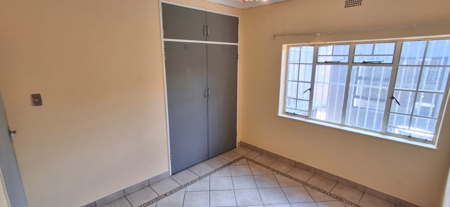 8 Bedroom Property for Sale in West Park Gauteng