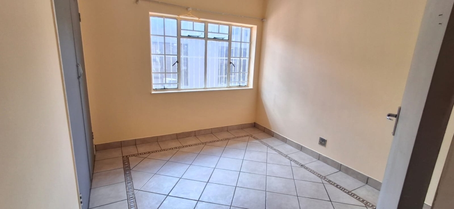 8 Bedroom Property for Sale in West Park Gauteng
