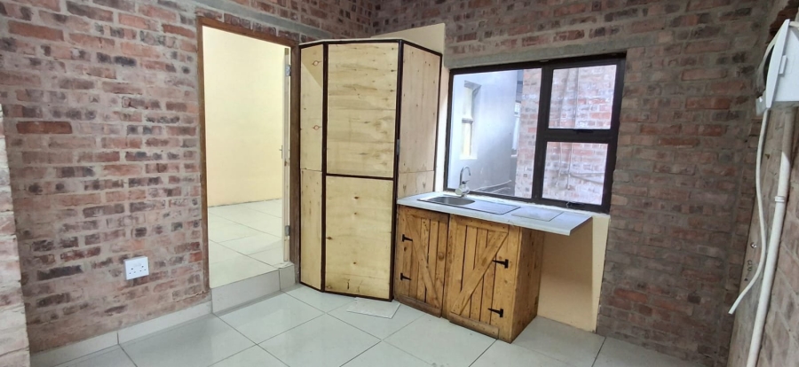 8 Bedroom Property for Sale in West Park Gauteng