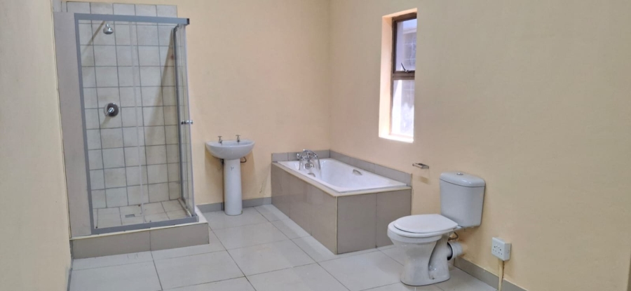 8 Bedroom Property for Sale in West Park Gauteng